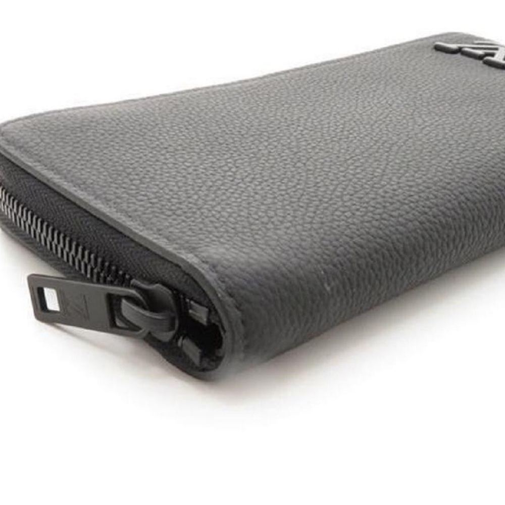 Louis Vuitton Black Wallet - Picture 4 of 6